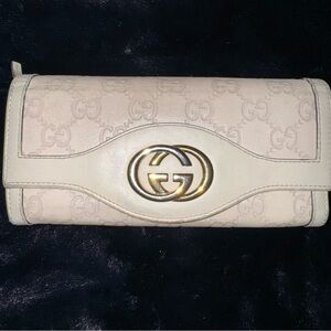 Gucci Cream Leather Women's Wallet